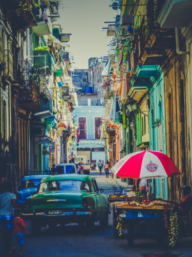 제목이 "Havana Street"인 사진 Frederic Bos로, 원작, 조작되지 않은 사진