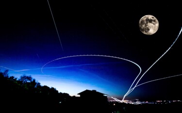 Photographie intitulée "Lundi soir sur la t…" par Philippe Combis (PhilIppe CBS), Œuvre d'art originale, Photographie numéri…