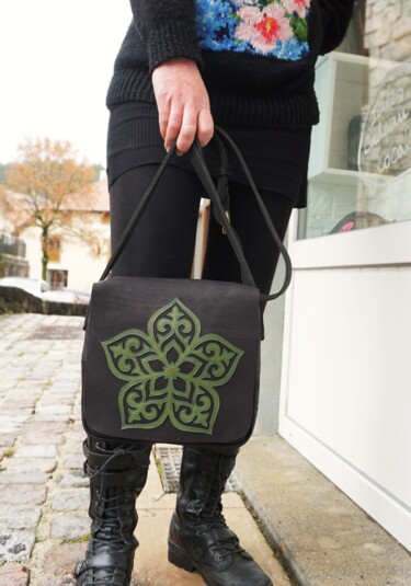 Design titled "Sac bandoulière en…" by Marieke Creation, Original Artwork, Accessories