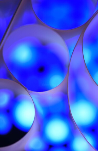 Fotografie getiteld "POIS BLEUS" door Sylvie Grimaldi, Origineel Kunstwerk, Digitale fotografie Gemonteerd op Aluminium