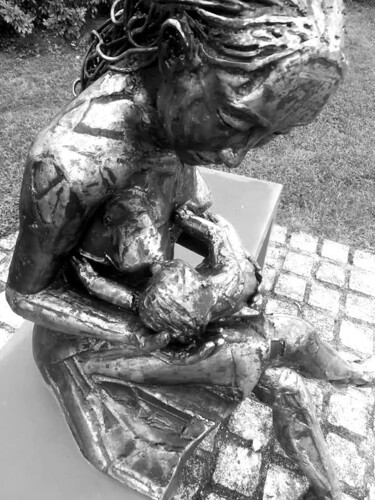 Sculpture intitulée "La mère et l'enfant" par Christophe Milcent, Œuvre d'art originale, Métaux