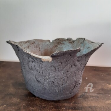 Design titled "Coupe "fleur bleue"" by Véronique Vaude, Original Artwork, Accessories