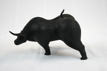 雕塑 标题为“Charging bull” 由Roberto Barbuti, 原创艺术品, 兵马俑