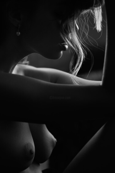 Fotografía titulada "Maid in Shade" por Martin Wieland, Obra de arte original, Fotografía digital Montado en Aluminio