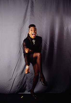摄影 标题为“Dee Dee Bridgewater…” 由Jacques Straesslé, 原创艺术品, 非操纵摄影