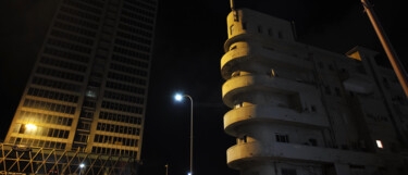 Photography titled "Tel Aviv bauhause 1" by Igal Stulbach, Original Artwork, Digital Photography