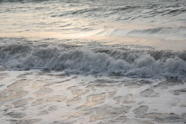 제목이 "Waves"인 사진 Lavinia로, 원작, 조작되지 않은 사진