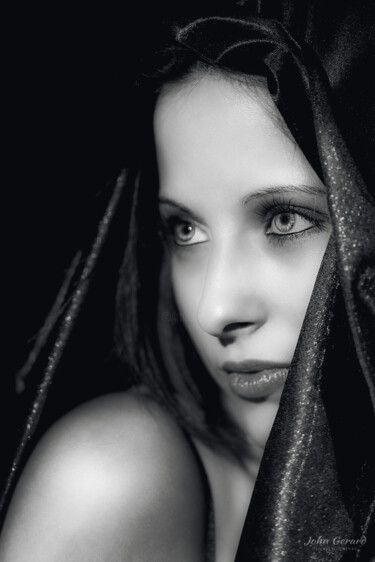 Φωτογραφία με τίτλο "Isa black&white II" από John Gerard, Αυθεντικά έργα τέχνης, Ψηφιακή φωτογραφία