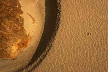 Histoire d'eau et de sable 10. Fotografia intitolato "Histoire d'eau et d…" da Thierry Martin, Opera d'arte originale, Fotografia digitale