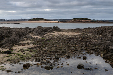 Carantec, Rhu land, Saint Pol de Léon en mars. Photographie intitulée "Carantec, Rhu land,…" par Thierry Martin, Œuvre d'art originale, Photographie numérique