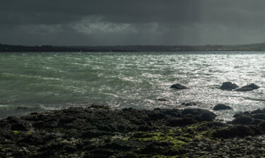 Carantec, le port, fin mars. Fotografie getiteld "Carantec, le port,…" door Thierry Martin, Origineel Kunstwerk, Digitale fotografie