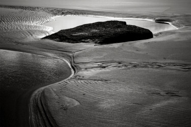 Histoire d'eau et de sable 13. Fotografia intitolato "Histoire d'eau et d…" da Thierry Martin, Opera d'arte originale, Fotografia digitale