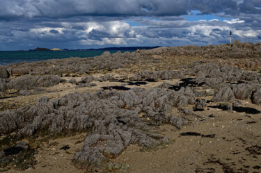 Carantec, Baie de Morlaix, l'estran, marée montante, mars. Photographie intitulée "Carantec, Baie de M…" par Thierry Martin, Œuvre d'art originale, Photographie numérique