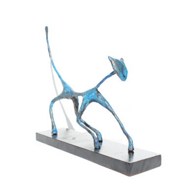 Sculpture chat à l'affut patine bleue 雕塑 标题为“Sculpture chat à l'…” 由Vanessa Renoux, 原创艺术品, 金属