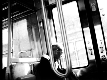Photographie intitulée "L'homme pensif" par Jérome Chuilon, Œuvre d'art originale, Photographie non manipulée