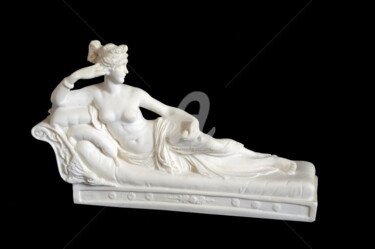 Photography titled "aphrodite fond noir…" by Ernest Tosetti, Original Artwork, Digital Photography