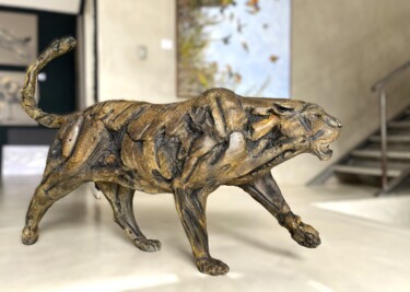 Sculpture titled "Leopard" by Brandon Borgelt, Original Artwork, Bronze