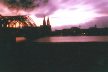Photographie intitulée "Köln Dom (pinhole)" par Sandra Willendorf, Œuvre d'art originale, Photographie non manipulée