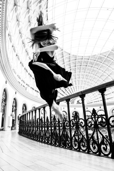 Fotografia intitolato "Miss Bouncy #11.1" da Cody Choi, Opera d'arte originale, Fotografia digitale