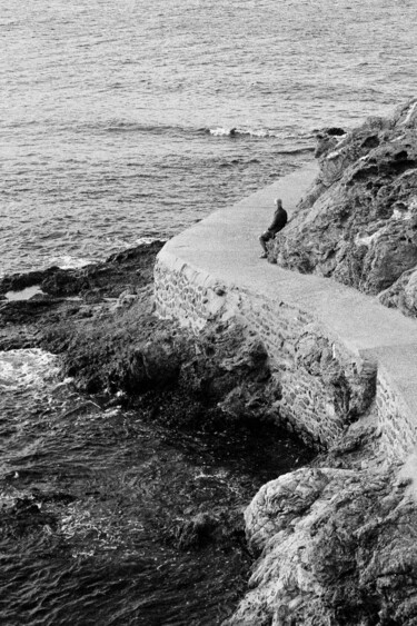 Photographie intitulée "Solitude au Bord de…" par Bastien Galiana, Œuvre d'art originale, Photographie argentique