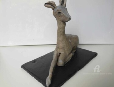 雕塑 标题为“"Biche  blanche"” 由Iolanda Pasquali, 原创艺术品, 兵马俑