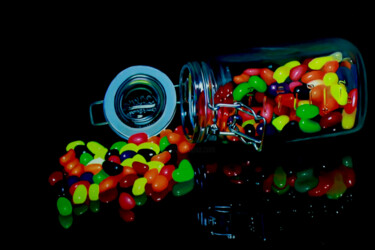 Painting titled "Jelly beans" by Manon Germain, Original Artwork, Oil Mounted on Cardboard