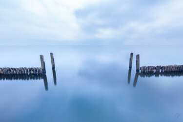 Photographie intitulée "The Hushed Lake 1" par Gijs Possel, Œuvre d'art originale, Photographie numérique