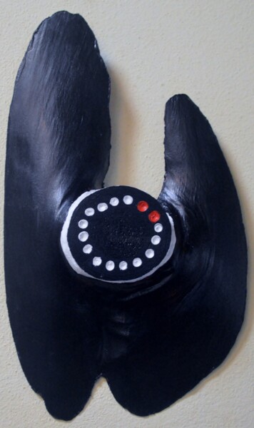 Schwarz weiss mit zwei roten Punkten Sculpture titled "Schwarz weiss mit z…" by Thomas Dellenbach Dellas, Original Artwork, Wood
