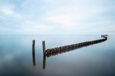 Photographie intitulée "The Hushed Lake 5" par Gijs Possel, Œuvre d'art originale, Photographie numérique