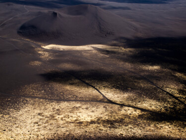 Photography titled "Cone and gold" by Nadia Sharova, Original Artwork, Digital Photography