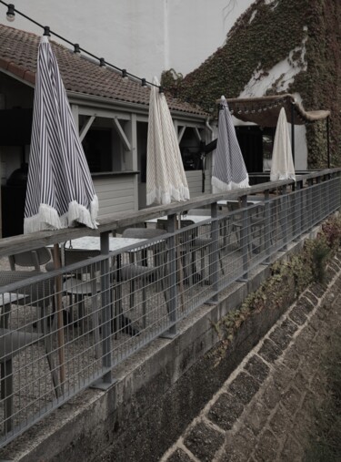 Photography titled "Les parasols du Bou…" by Laetitia Servant, Original Artwork, Digital Photography