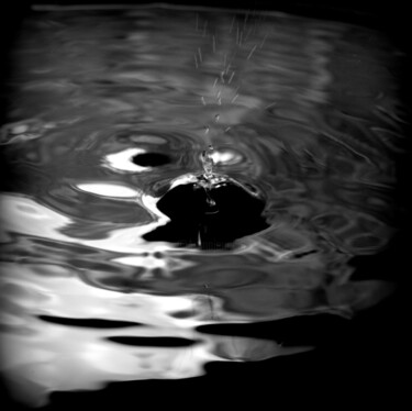 Photographie intitulée "goutte" par Christophe Plousey, Œuvre d'art originale, Photographie numérique