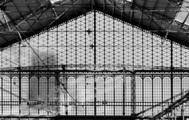 Verrière de la Gare d'Austerlitz Photographie intitulée "Verrière de la Gare…" par Aurélien Comte, Œuvre d'art originale, Photographie numérique