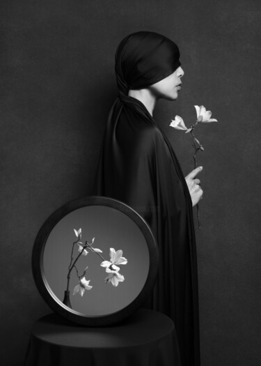 Photography titled "Blindfolded" by Xidong Luo, Original Artwork, Non Manipulated Photography