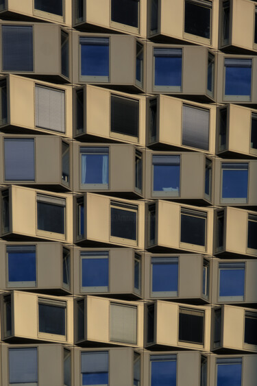 제목이 "windows building"인 사진 Gilliard Bressan로, 원작, 디지털