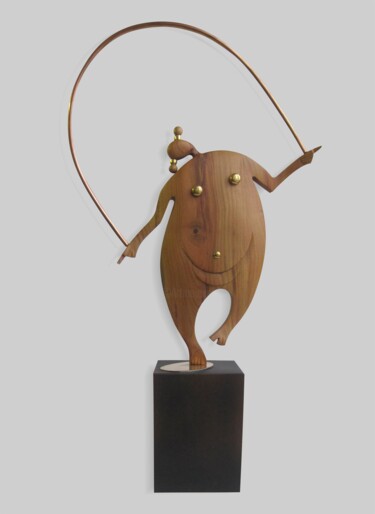 Sculptuur getiteld "ДЕВУШКА СО СКАКАЛКОЙ" door Aleksandr Gerasimov, Origineel Kunstwerk, Hout
