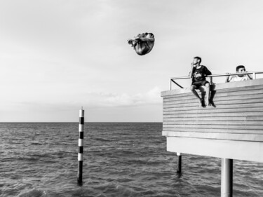 Fotografia intitolato "Flying boys 3" da Ori Junior, Opera d'arte originale, Fotografia digitale