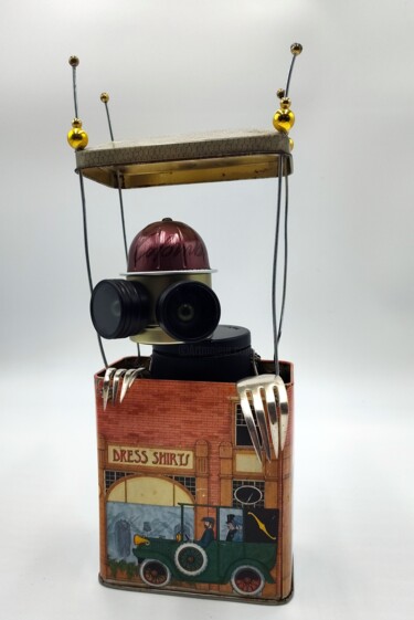 as hot air ballon from used on wall Sculpture intitulée "as hot air ballon f…" par Branimir Misic, Œuvre d'art originale, Métaux