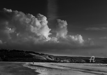 ciel fantasmagorique, solitude en bord de plage.