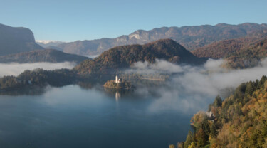 摄影 标题为“Le Lac de Bled” 由Hubert Trublard, 原创艺术品, 非操纵摄影 安装在其他刚性面板上
