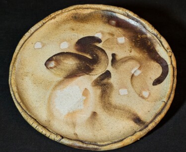 雕塑 标题为“Ceramic Plate with…” 由Dan Jun, 原创艺术品, 陶瓷