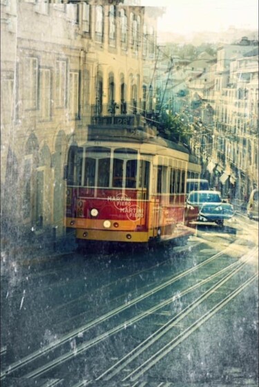 摄影 标题为“Layers of Lisbon” 由Nataliya Fenko, 原创艺术品, 数码摄影
