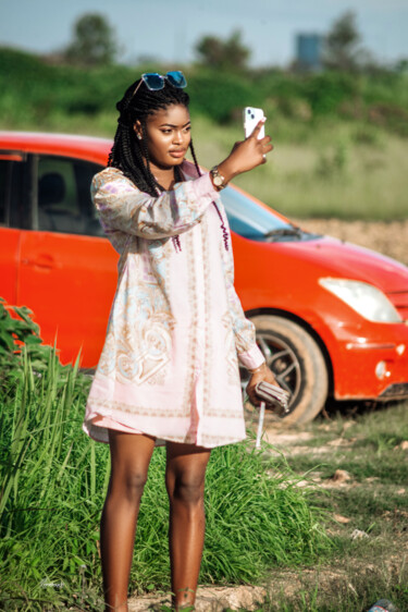 Photographie intitulée "One touch photograp…" par Emmanuel Mulumba, Œuvre d'art originale, Photographie numérique