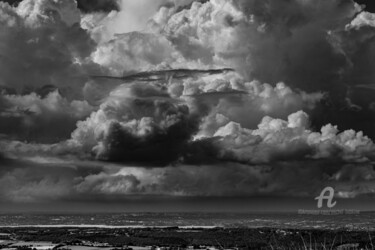 Photographie intitulée "Ciel en formation a…" par Michel Babkine, Œuvre d'art originale, Photographie numérique