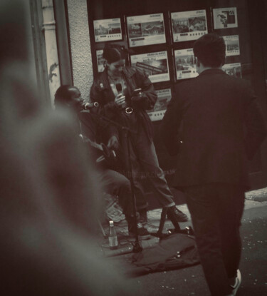 Photographie intitulée "STREET ARTIST" par Hicham Ahyoud, Œuvre d'art originale, Photographie non manipulée