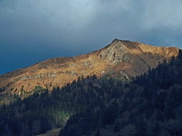 Altitude 1886 m - Puy de Sancy Fotografia intitolato "Altitude 1886 m - P…" da Dominique Picard, Opera d'arte originale, Fotografia digitale