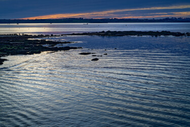 Carantec, couché de soleil en janvier à Pors a Callot. Fotografia intitolato "Carantec, couché de…" da Thierry Martin, Opera d'arte originale, Fotografia digitale