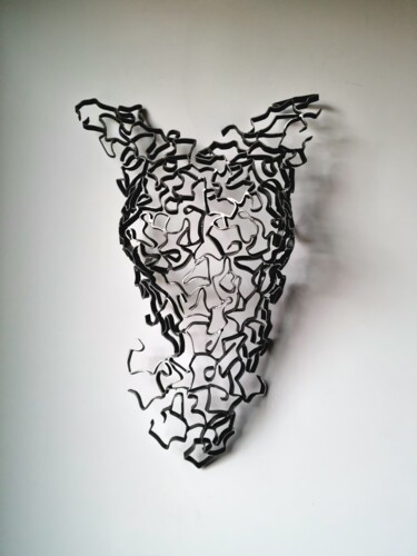 Skulptur mit dem Titel "Daphne" von Javi Villarroel Seoane, Original-Kunstwerk, Metalle