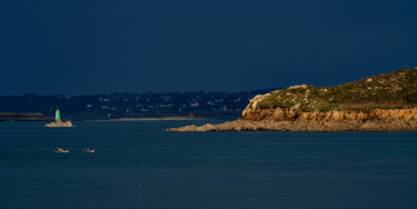 Carantec, la pointe du Cosmeur, balise du grd cochon. Fotografia intitulada "Carantec, la pointe…" por Thierry Martin, Obras de arte originais, Fotografia digital