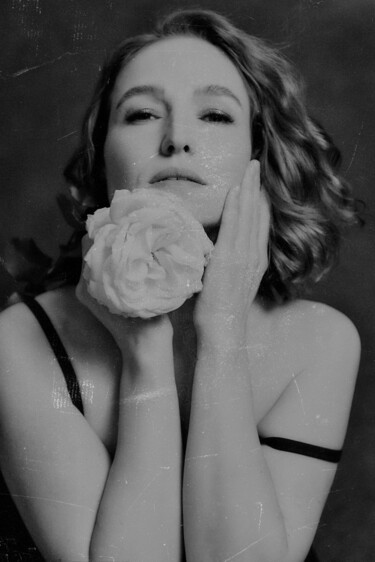 摄影 标题为“Vintage B&W portrai…” 由Irina Klimova, 原创艺术品, 数码摄影